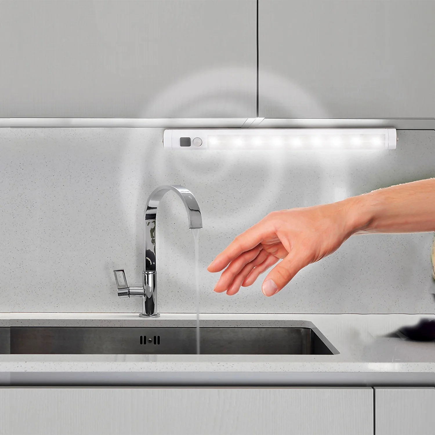 Arlec 9 PIR LED Battery Cabinet Light 1 Arlec 9 PIR LED Battery Cabinet Light