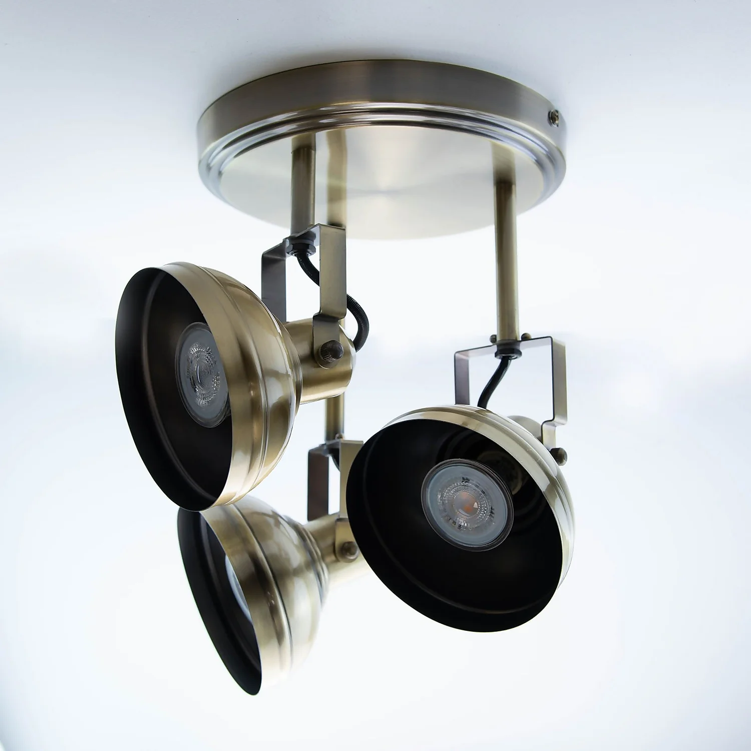 Ditavon 3x 35W Spotlight - Antique Brass 4 Ditavon 3x 35W Spotlight - Antique Brass - Image 4