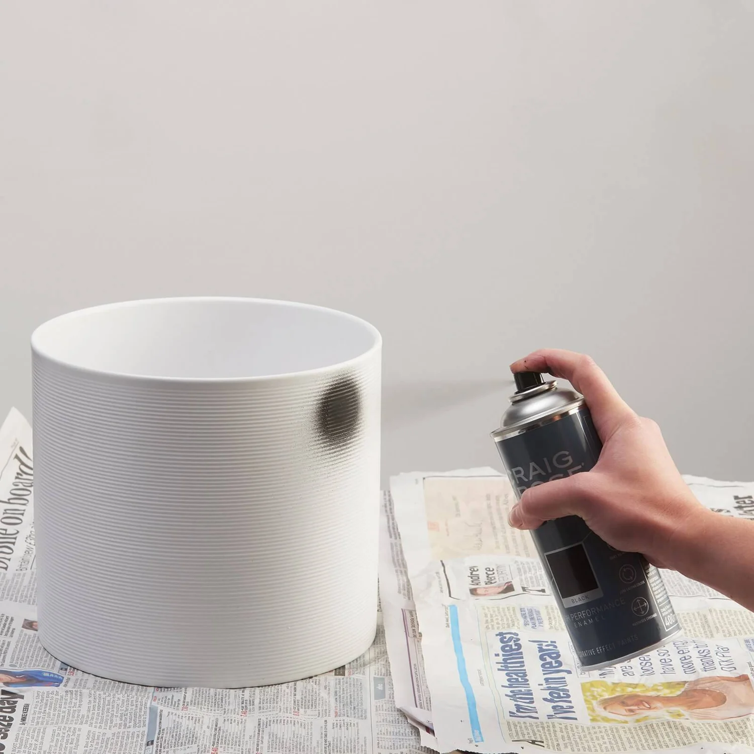 Craig & Rose Artisan Marble Effect Spray Paint - White - 400ml 3 Craig & Rose Artisan Marble Effect Spray Paint - White - 400ml - Image 3