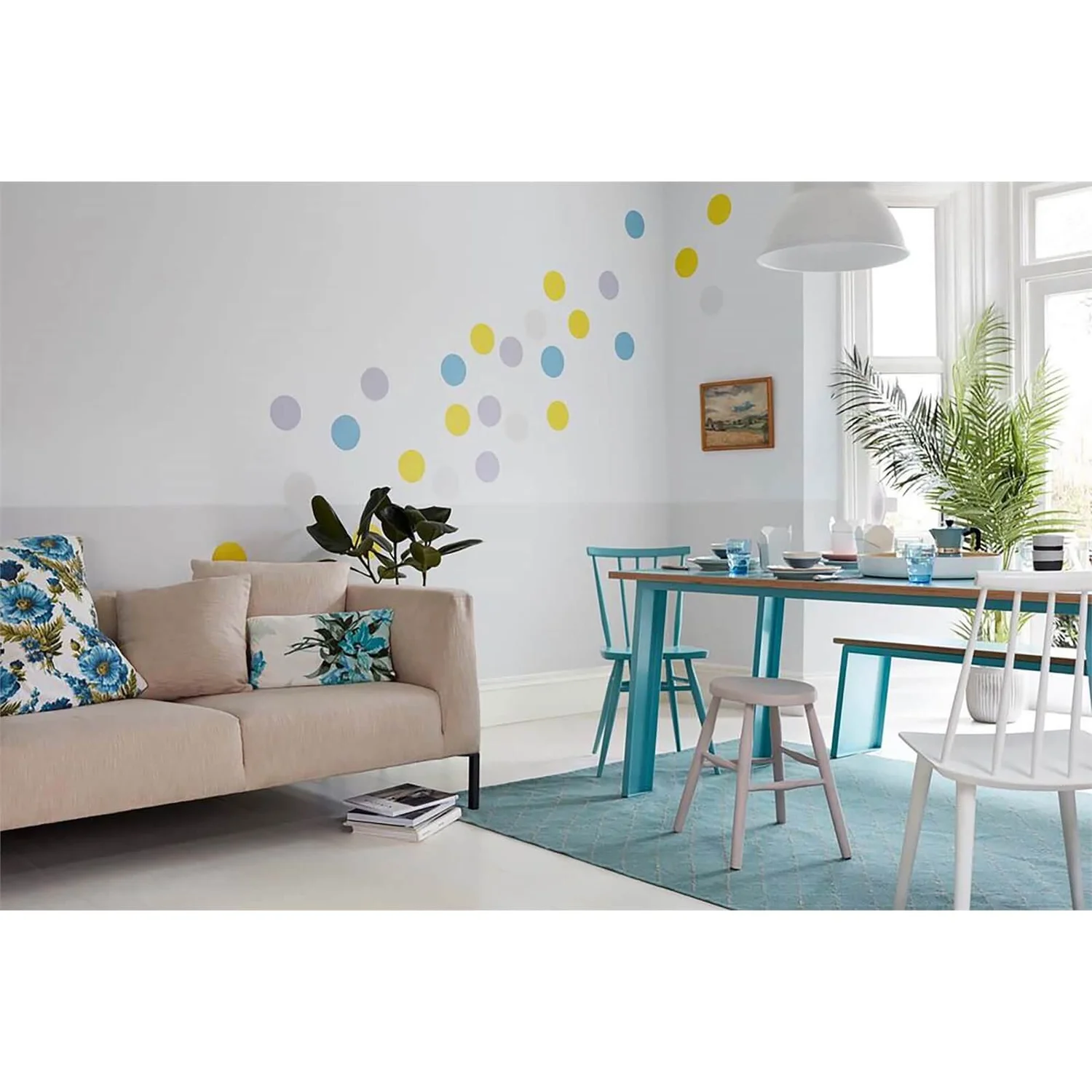 Dulux Matt Emulsion Paint Polished Pebble - 5L 2 Dulux Matt Emulsion Paint Polished Pebble - 5L - Image 2