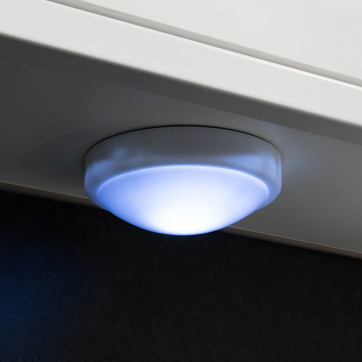 Arlec Round LED Push Light 4 Arlec Round LED Push Light - Image 4