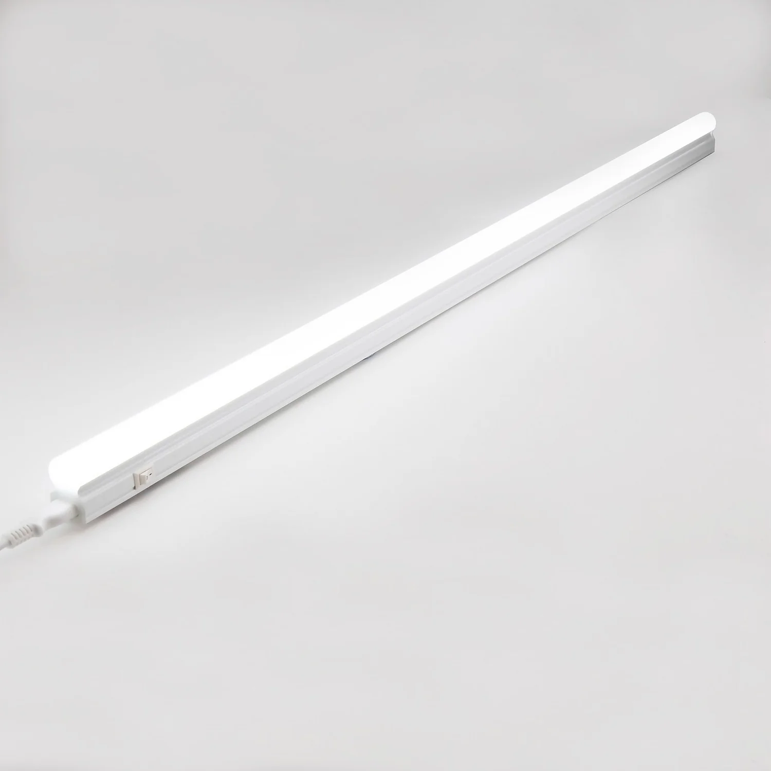 Arlec 12W Cool White Bar Light 6 Arlec 12W Cool White Bar Light - Image 6