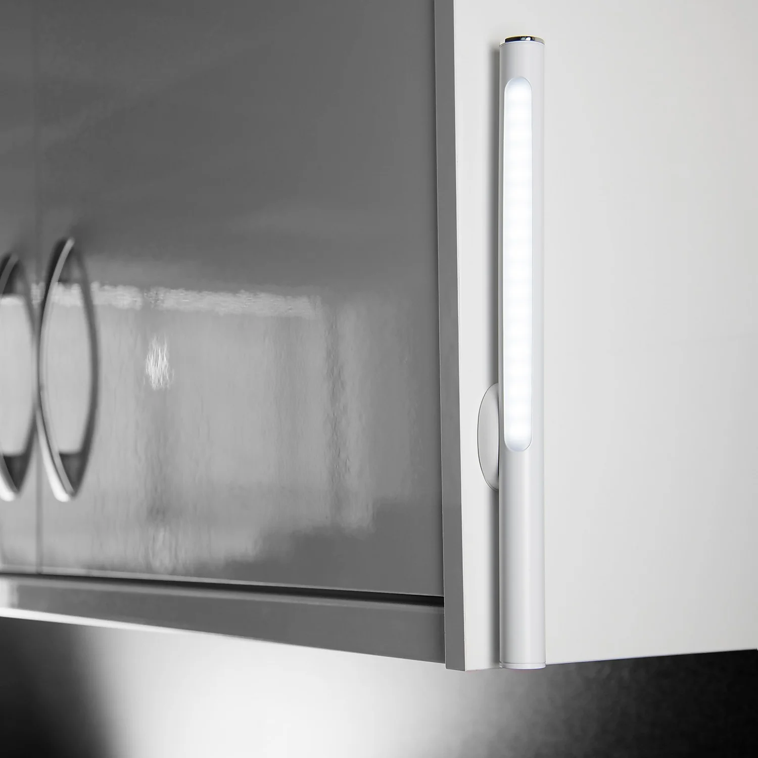 Arlec Rechargeable LED Dimmable Light 3 Arlec Rechargeable LED Dimmable Light - Image 3