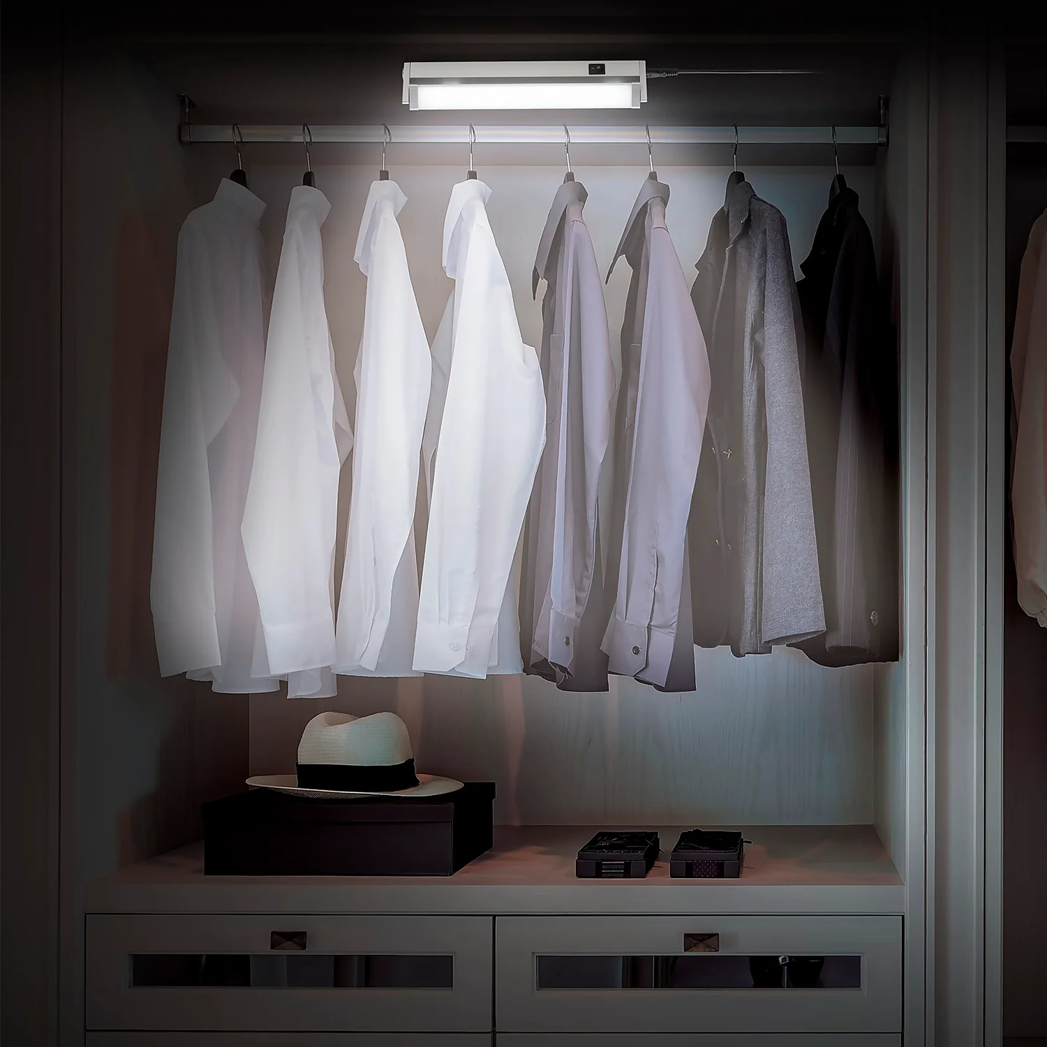 Arlec 6W LED Swivel Head Cabinet Light 3 Arlec 6W LED Swivel Head Cabinet Light - Image 3