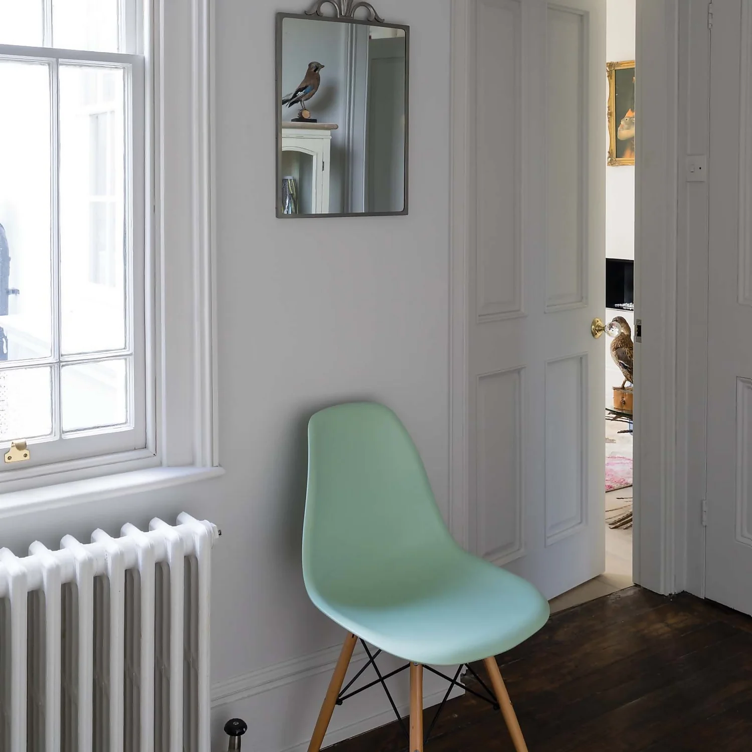 Farrow & Ball Full Gloss Paint Blackened - 750ml 4 Farrow & Ball Full Gloss Paint Blackened - 750ml - Image 4