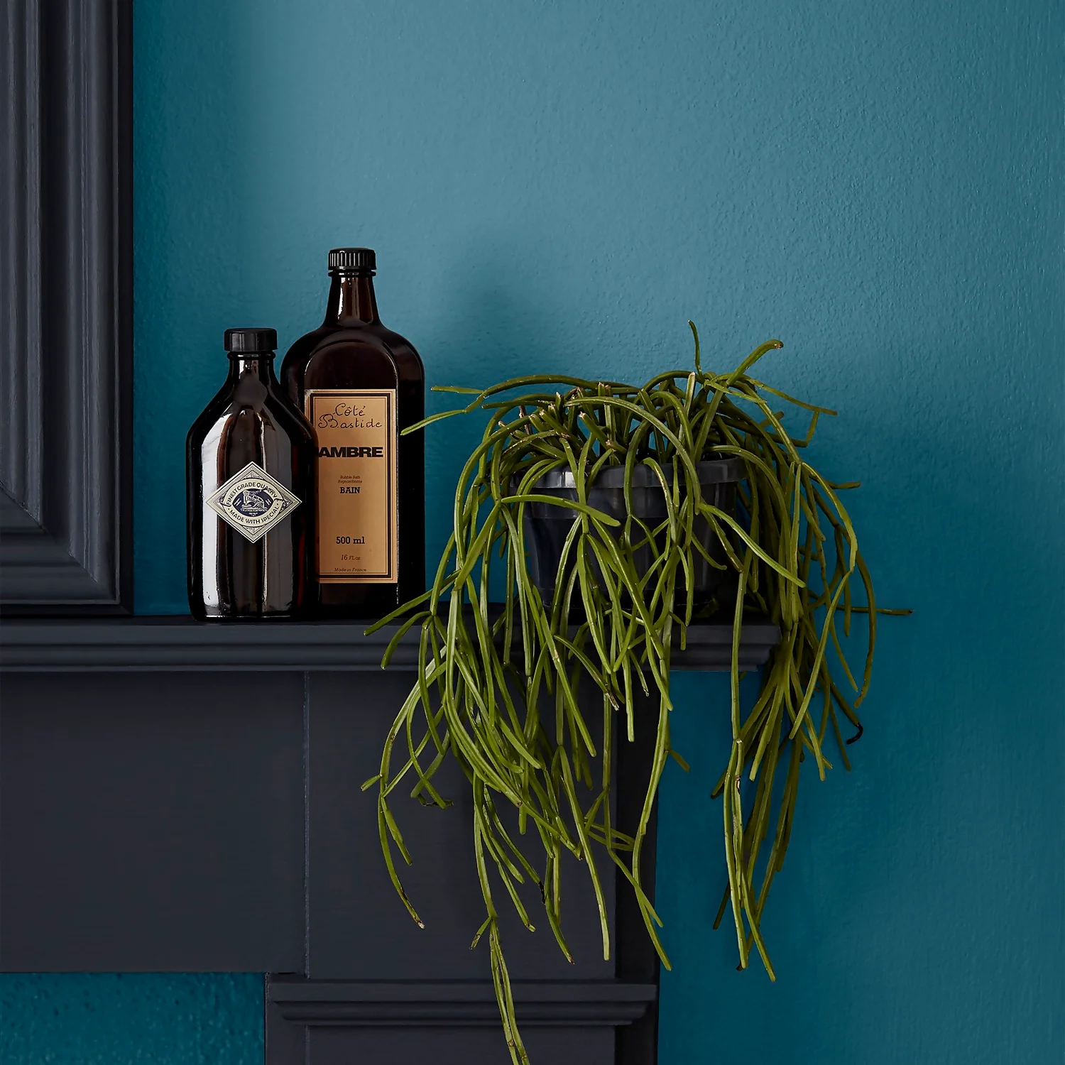 Crown Easyclean® Mouldguard+ Bathroom Mid Sheen Washable Multi Surface Paint Teal® - 2.5L 3 Crown Easyclean® Mouldguard+ Bathroom Mid Sheen Washable Multi Surface Paint Teal® - 2.5L - Image 3