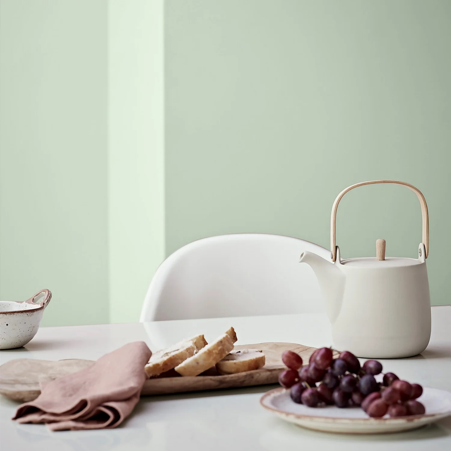 Crown Easyclean®Greaseguard+ Kitchen Matt Washable Multi Surface Paint Spice Rack® - 2.5L 3 Crown Easyclean®Greaseguard+ Kitchen Matt Washable Multi Surface Paint Spice Rack® - 2.5L - Image 3