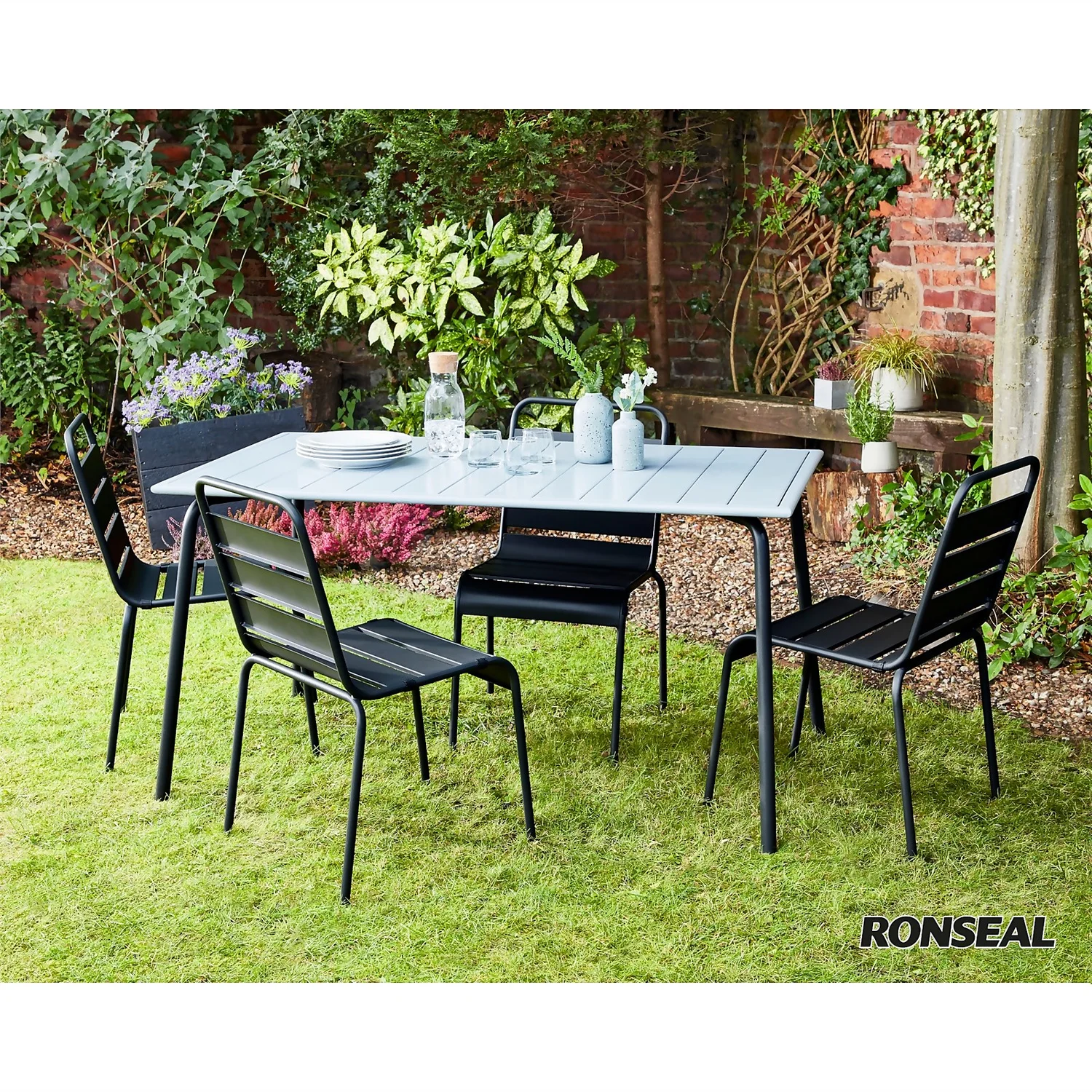 Ronseal Direct Metal Paint Black Gloss 250ml 4 Ronseal Direct Metal Paint Black Gloss 250ml - Image 4