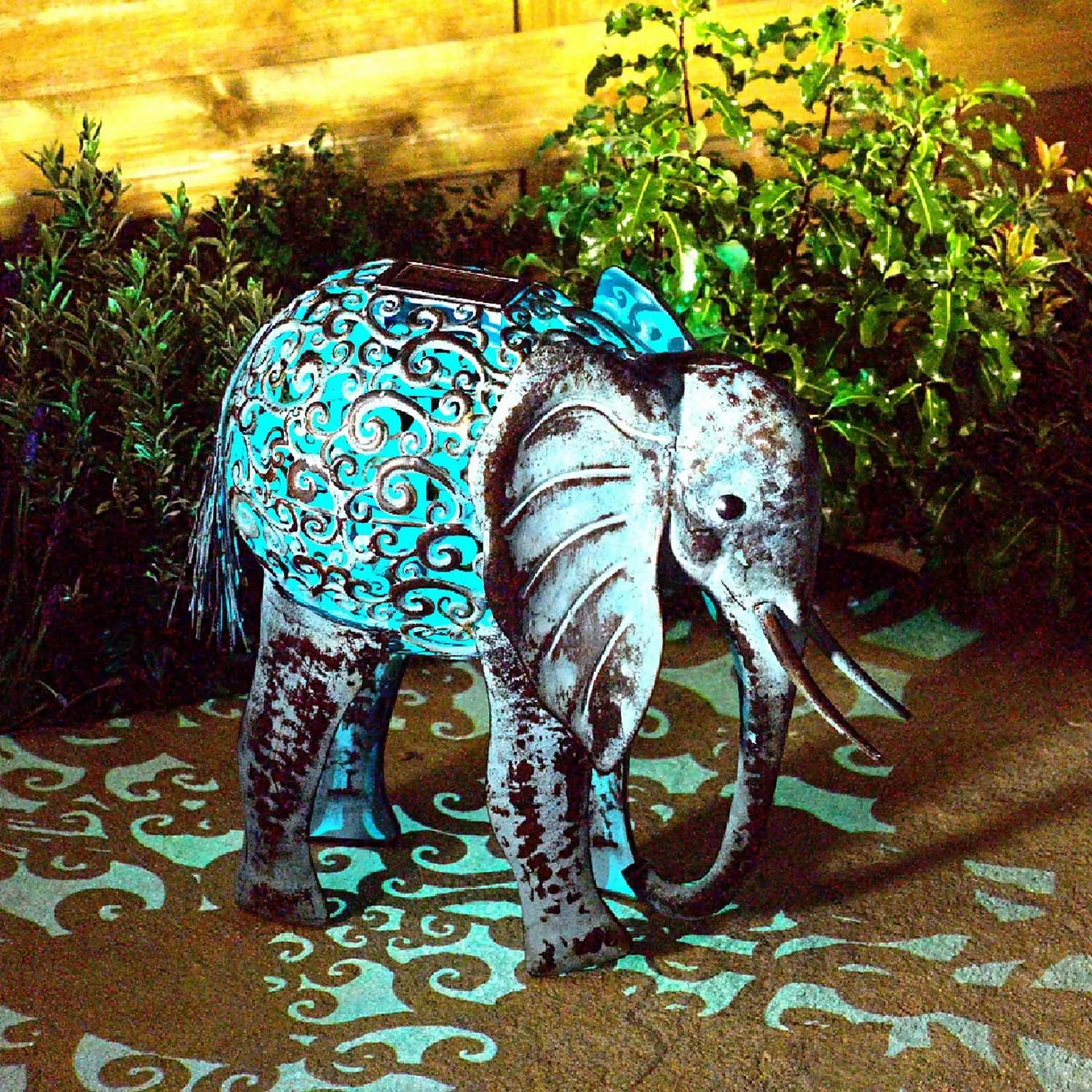 Solar Silhouette Elephant - 34x23.5x38cm 1 Solar Silhouette Elephant - 34x23.5x38cm