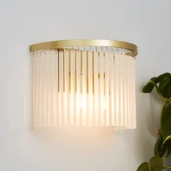 Highgate Wall Light - Brass