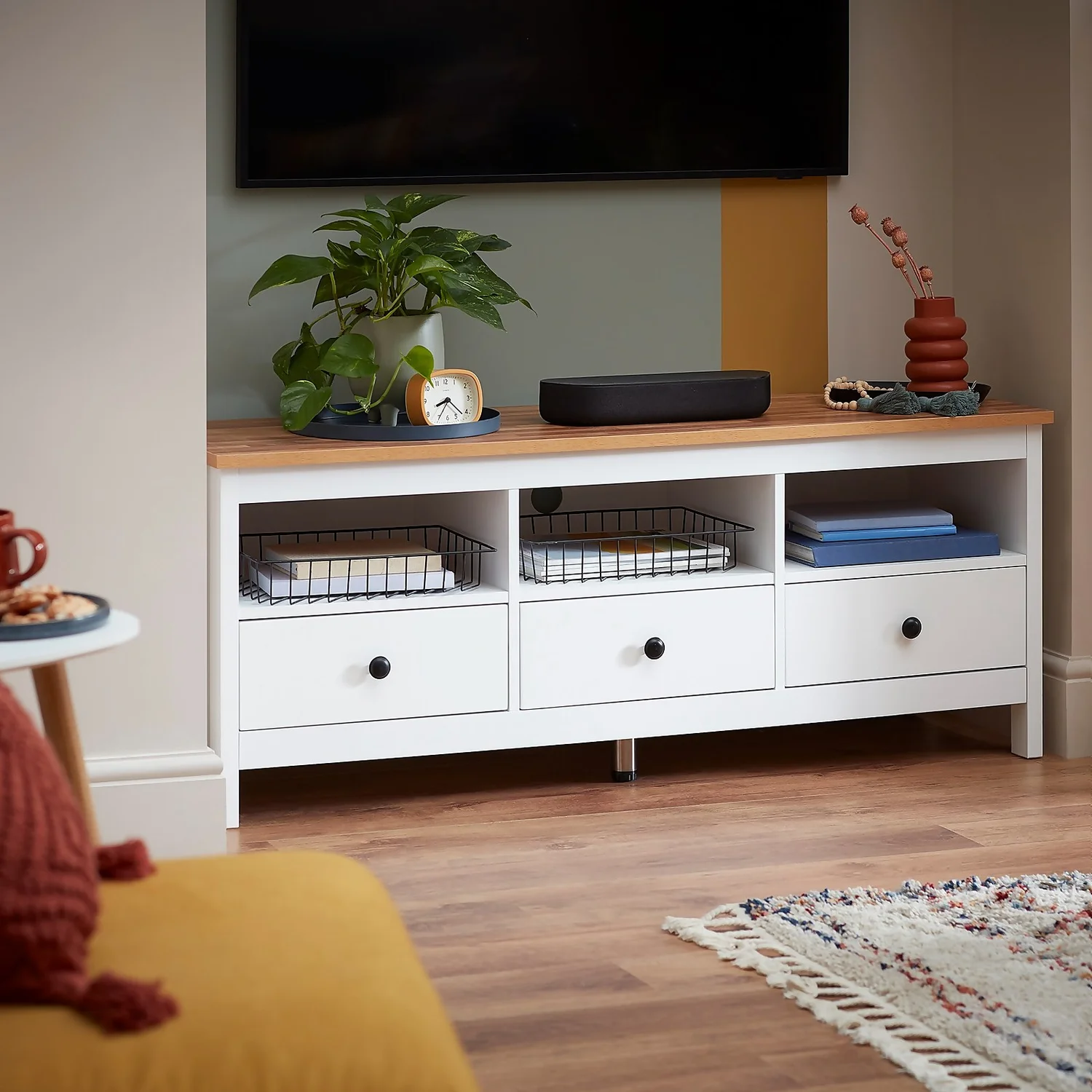 Ren Wide TV Unit - White 2 Ren Wide TV Unit - White - Image 2