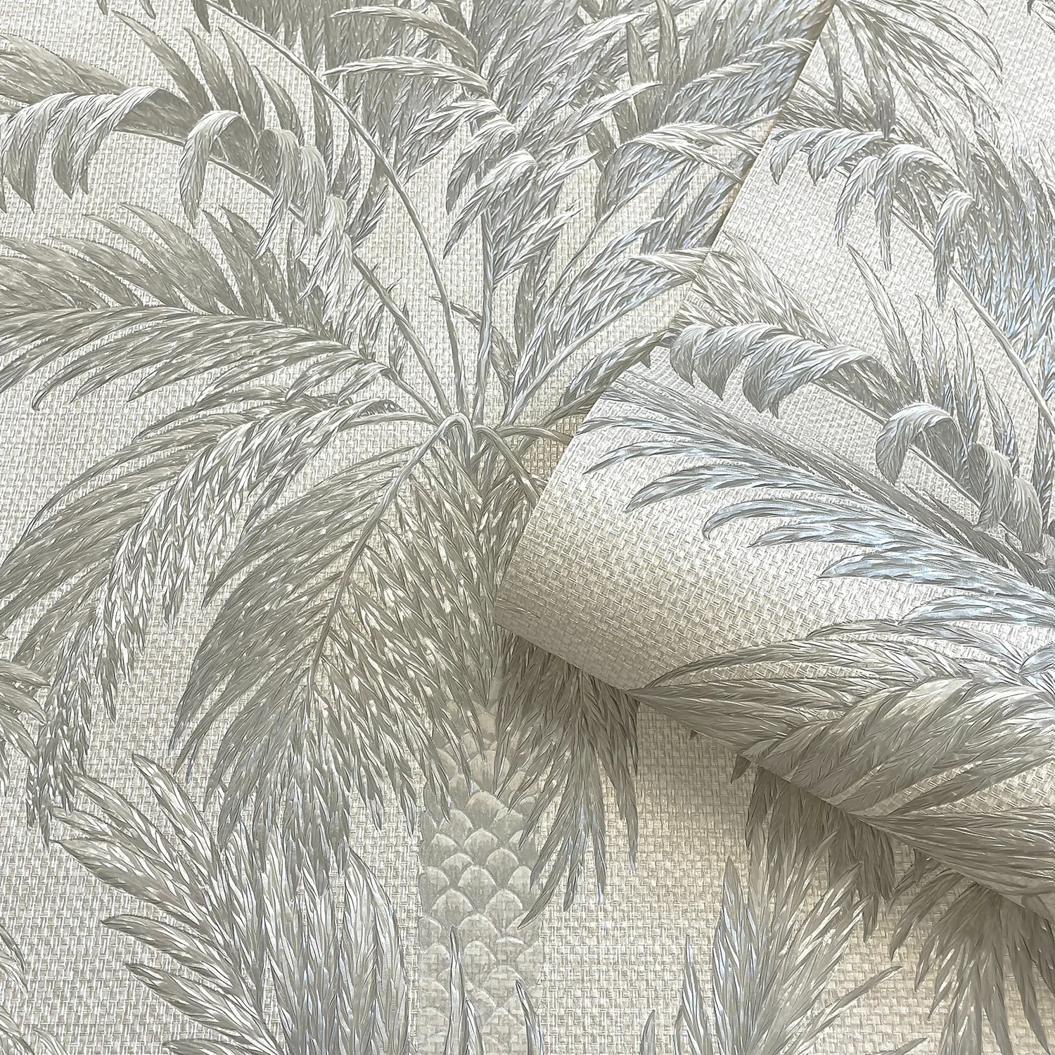 Belgravia Décor Palm Tree Textured Silver Wallpaper 1 Belgravia Décor Palm Tree Textured Silver Wallpaper