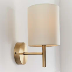 Kari Wall Light - Brass -Cheap Deco Casa Store 13938481 3554981958444478