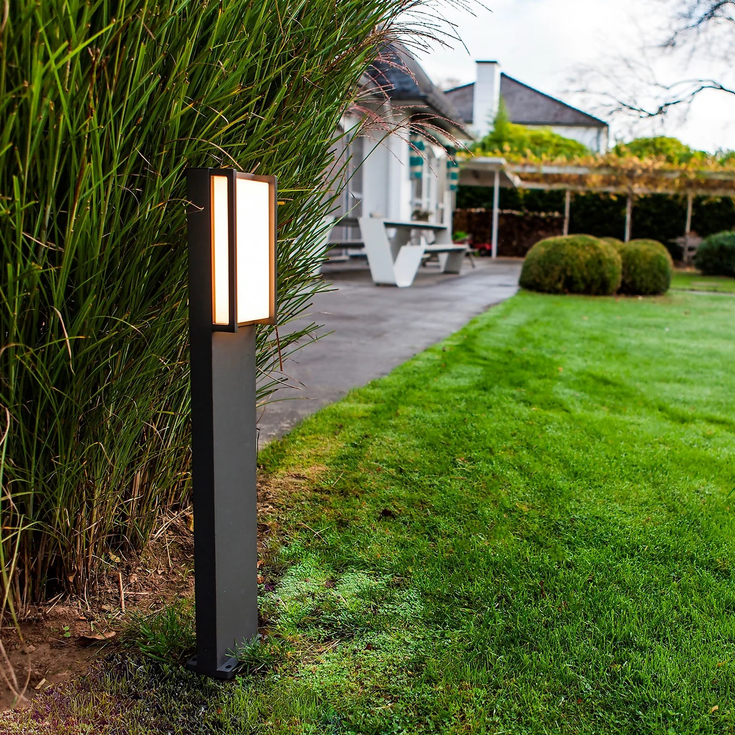 Lutec Qubo LED Outdoor Bollard Light - Anthracite 5 Lutec Qubo LED Outdoor Bollard Light - Anthracite - Image 5