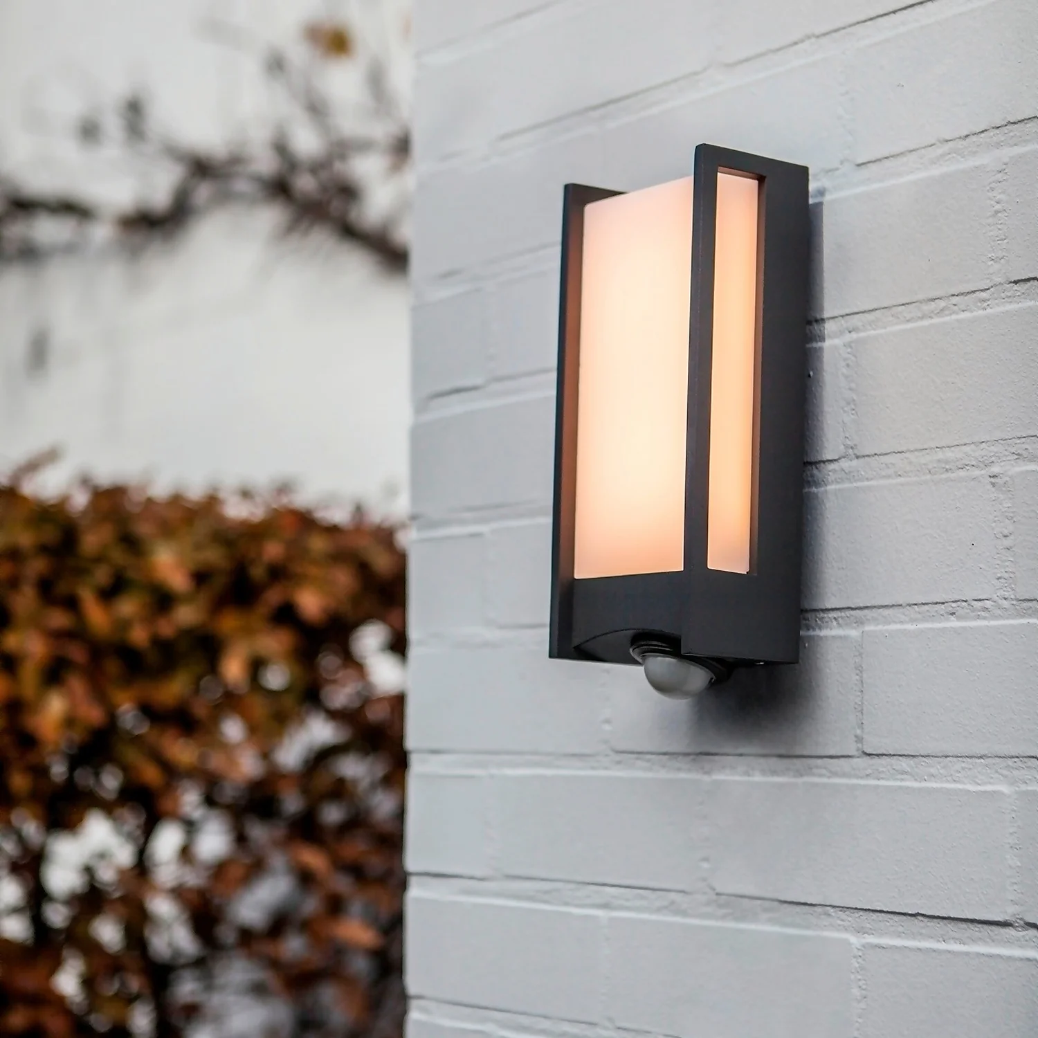 Lutec Qubo LED Outdoor Wall Light With PIR Motion Sensor - Anthracite 5 Lutec Qubo LED Outdoor Wall Light With PIR Motion Sensor - Anthracite - Image 5