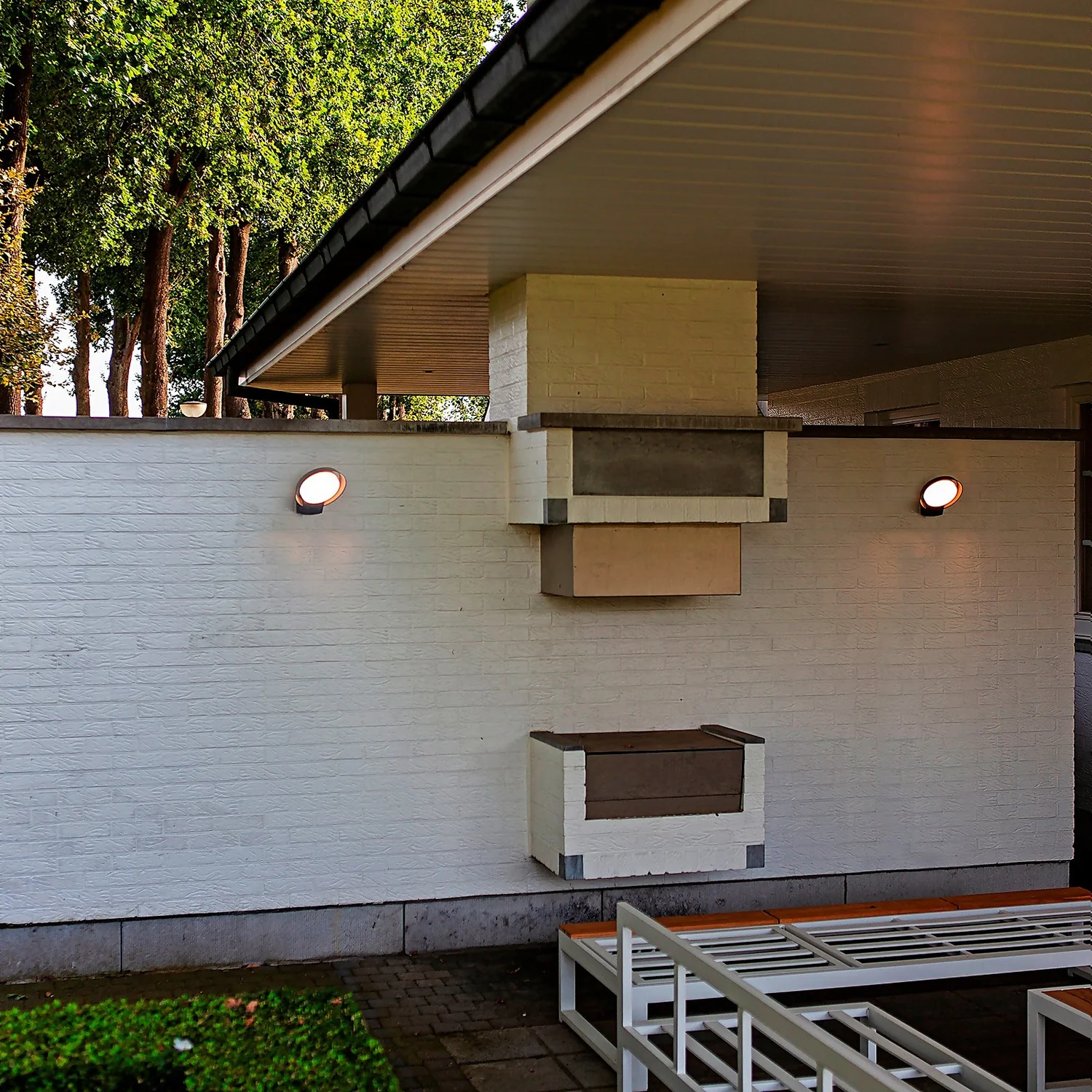 Lutec Polo LED Outdoor Wall Light - Anthracite 4 Lutec Polo LED Outdoor Wall Light - Anthracite - Image 4