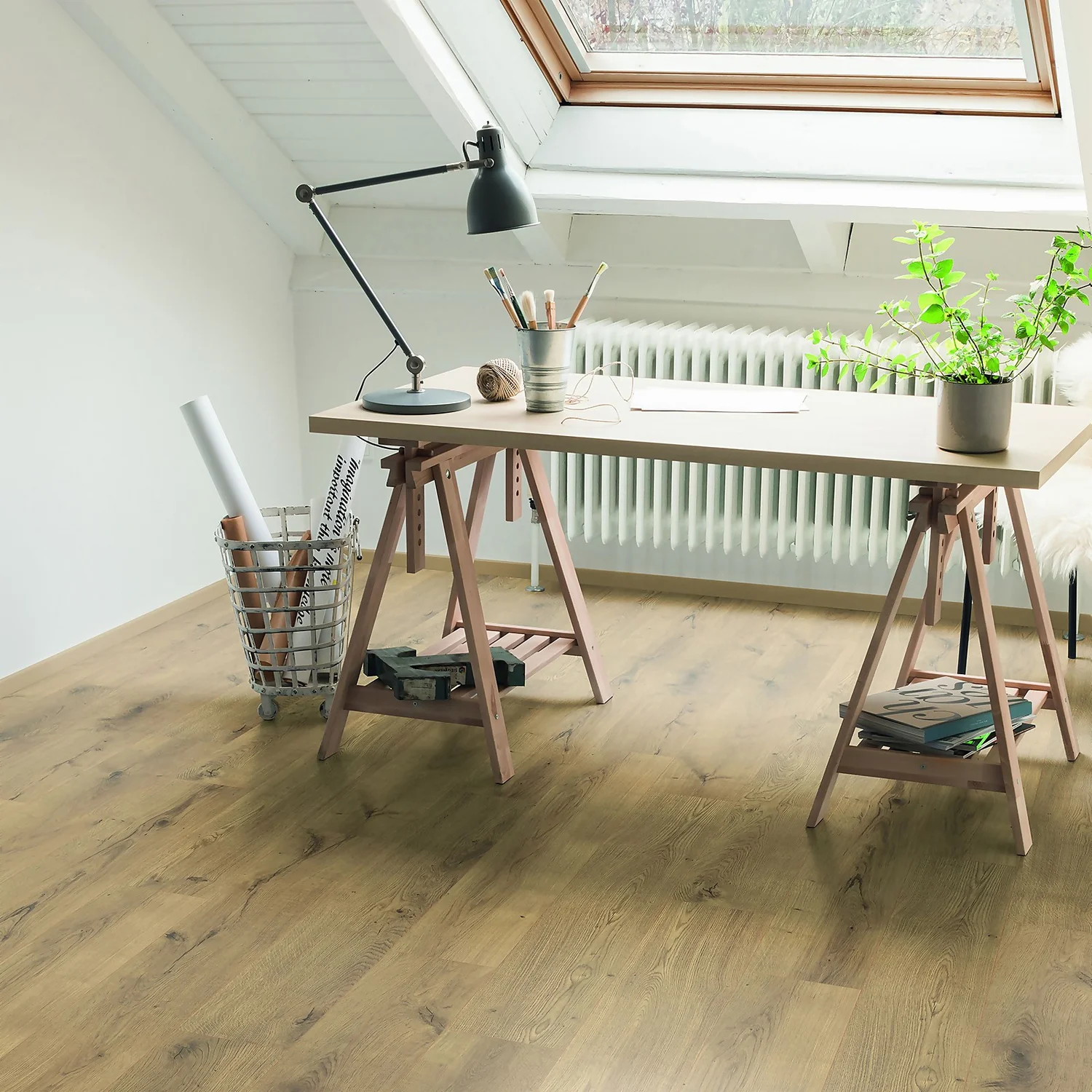 EGGER HOME Natural Lausanne Oak 8mm Laminate Flooring 1 EGGER HOME Natural Lausanne Oak 8mm Laminate Flooring