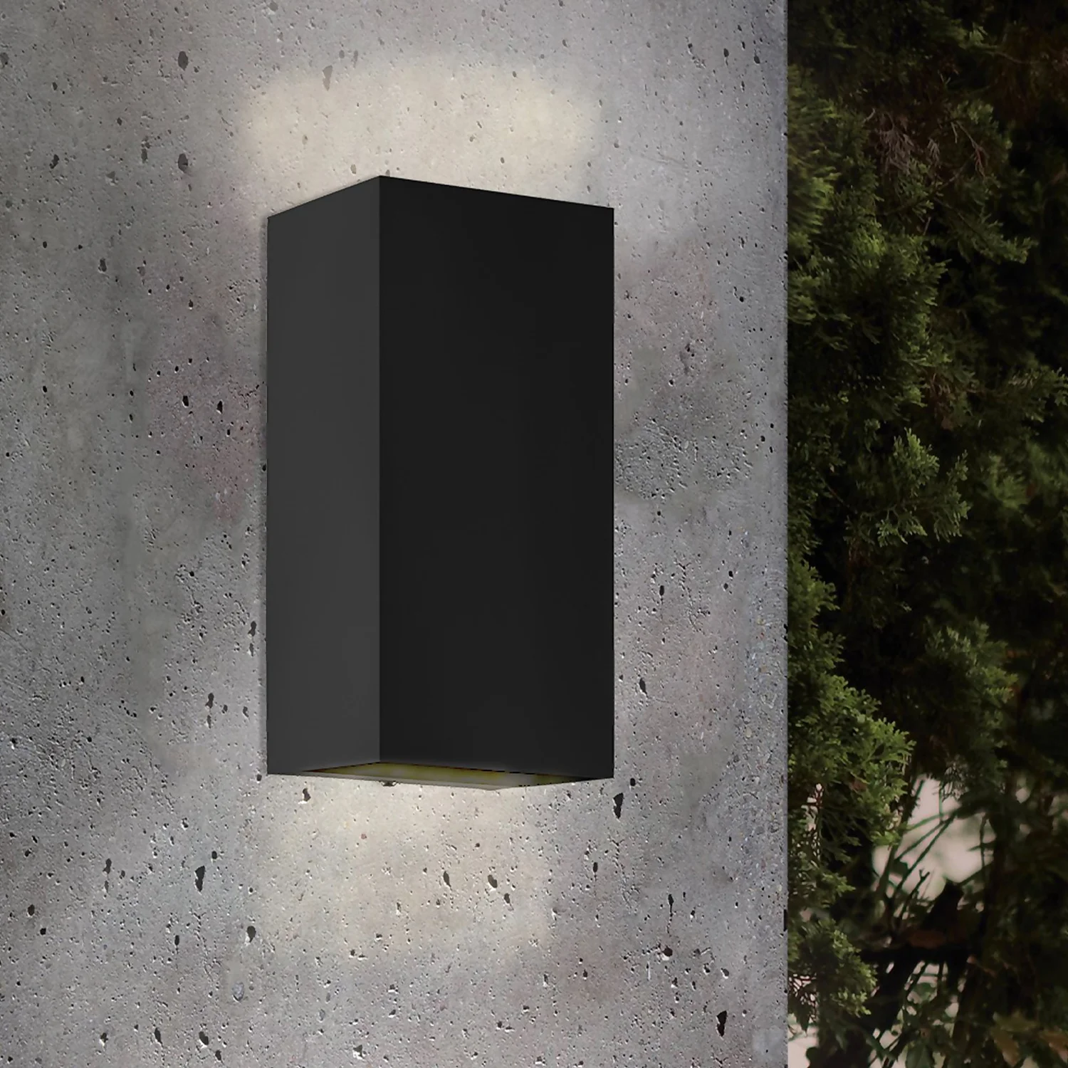 Eglo Eremitana-Z Outdoor Smart Light 1 Eglo Eremitana-Z Outdoor Smart Light